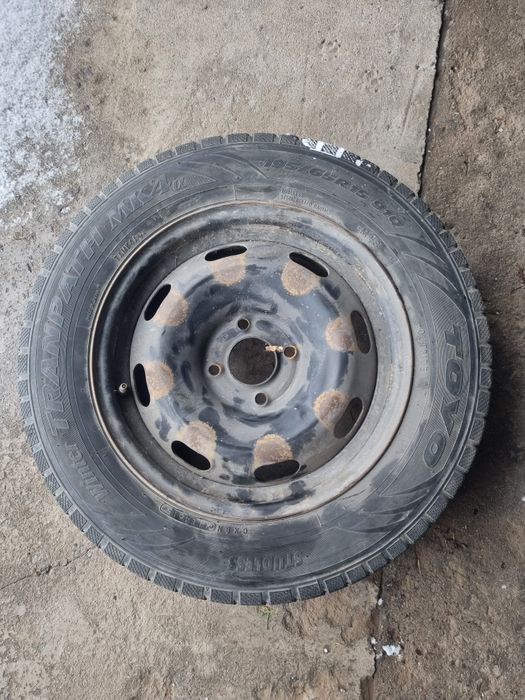 Продам запаску на пежо, R15, бу