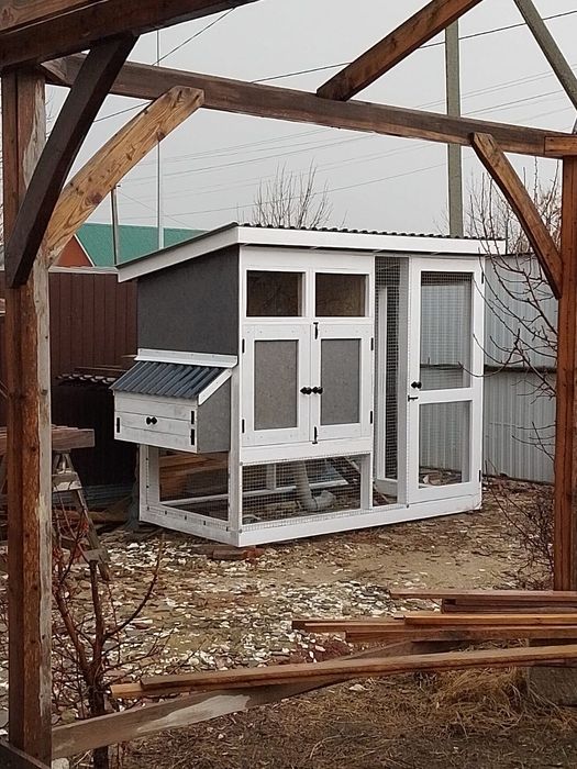 Готовый курятник новый