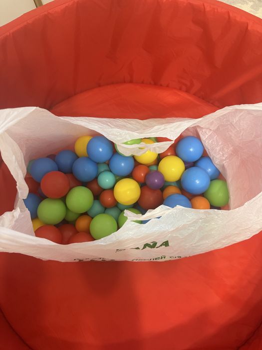 Продам сухой бассейн