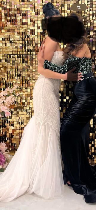 Rochie mireasa sirena