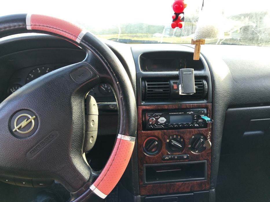 Vând Opel Astra 2001 benzina