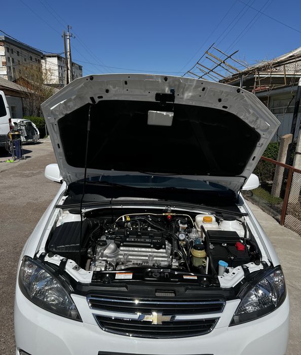 Chevrolet gentra sotiladi 2023 m/t style