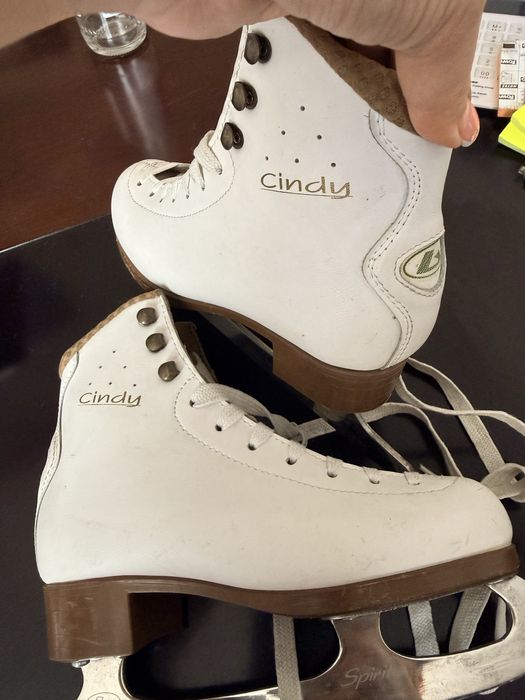 Профессиональные коньки