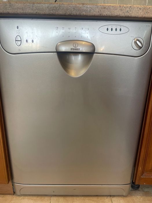 Посудомоечная машина Indesit