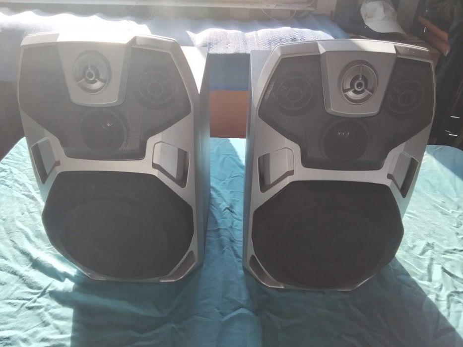 страхотни големи и мощни тонколони 200 W Universum-нов внос Германия