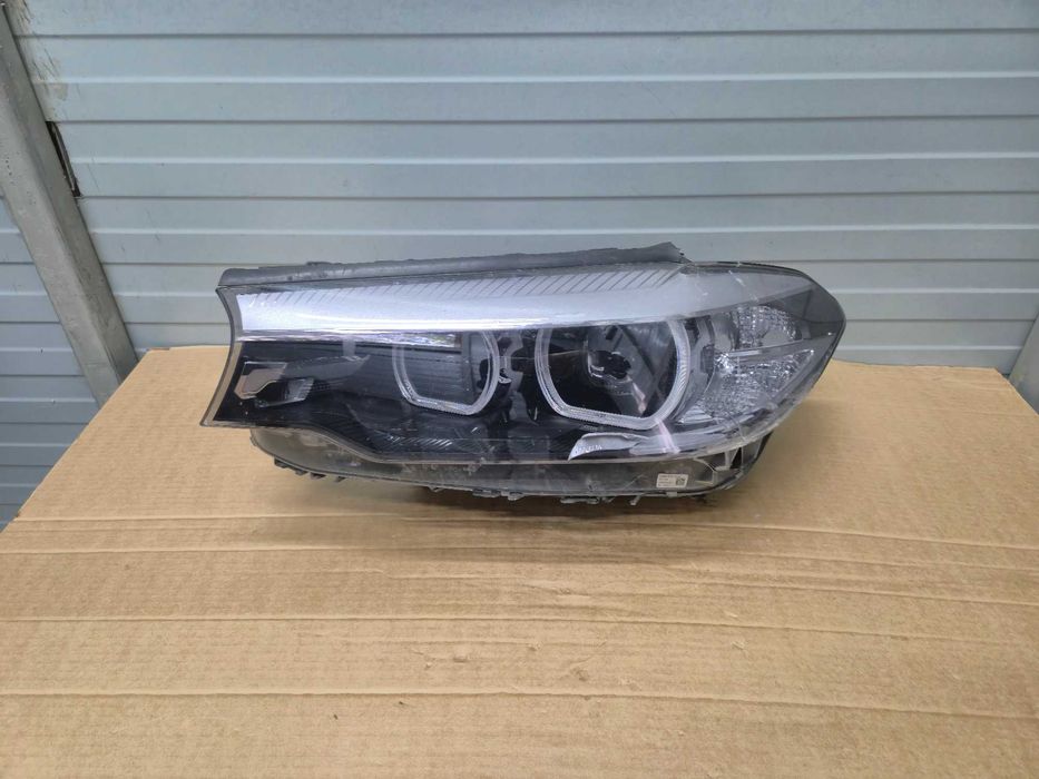 Far stanga BMW Seria 5 G30 / G31 An 2016 - 2020 cod 8492835-01 8492835