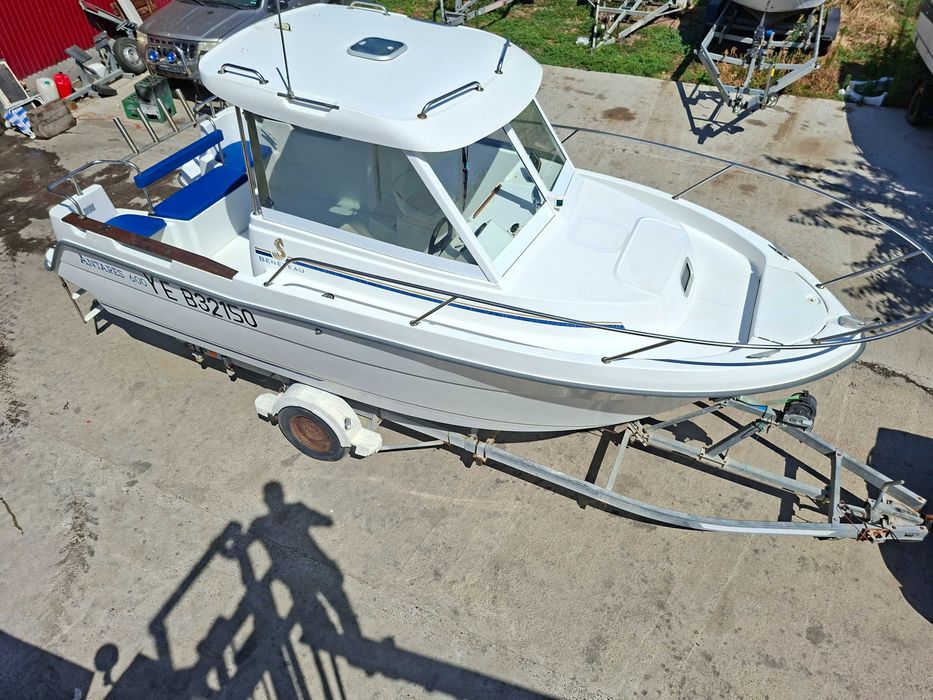 Beneteau Antares 600 Pilothouse