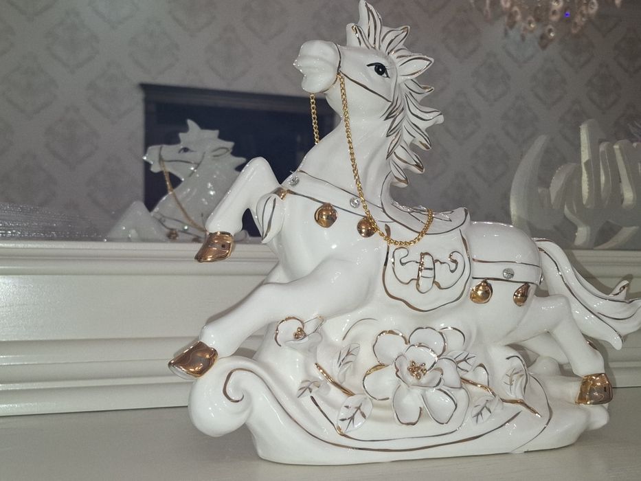 Сувенир из фарфора