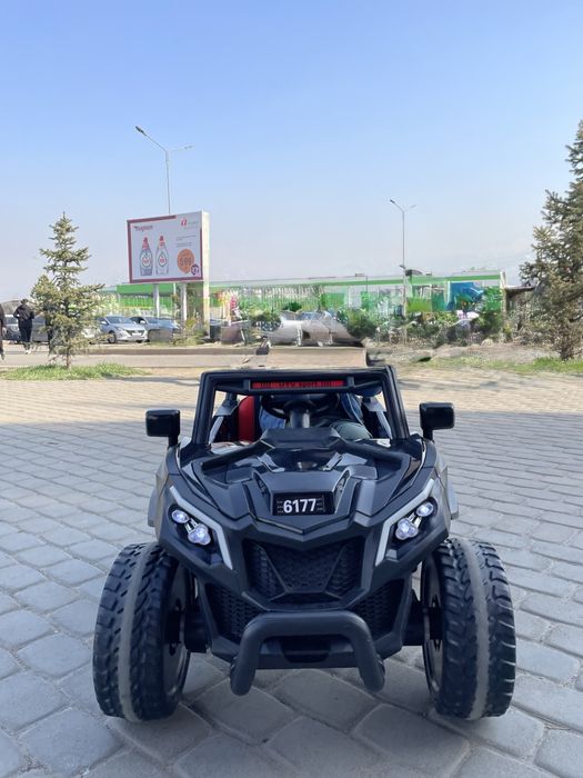 Детская машина на аккамуляторе