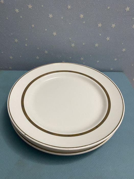 Тарелки б/у в отличном состоянии