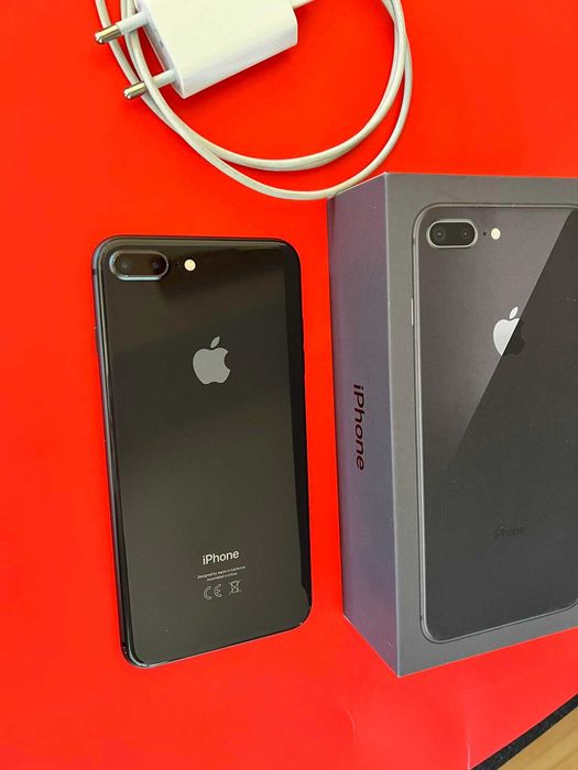 iPhone 8 Plus 64 GB в перфектно състояние!