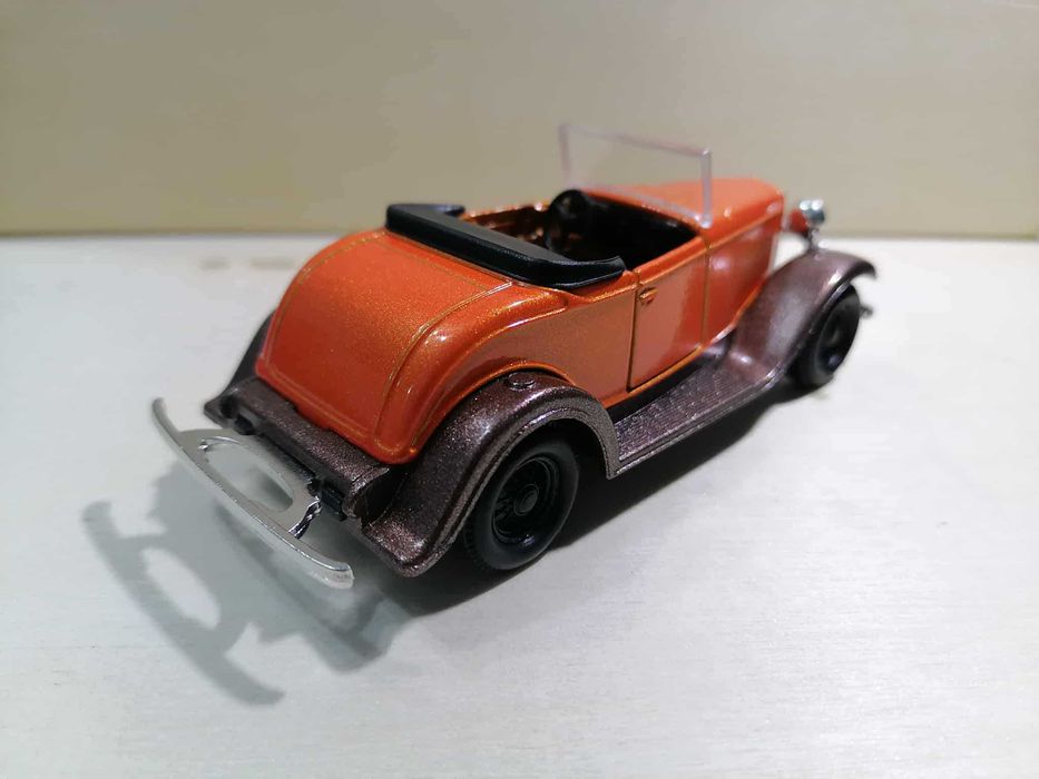Форд Роудстър в мащаб 1:34