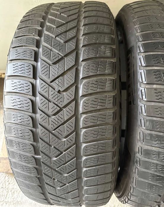 255/45 R19 Pirelli SOTTOZERO 3 Elect Pncs Dot 4322