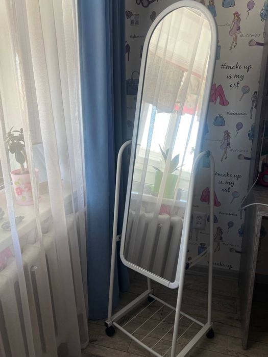 Продам зеркало напольное