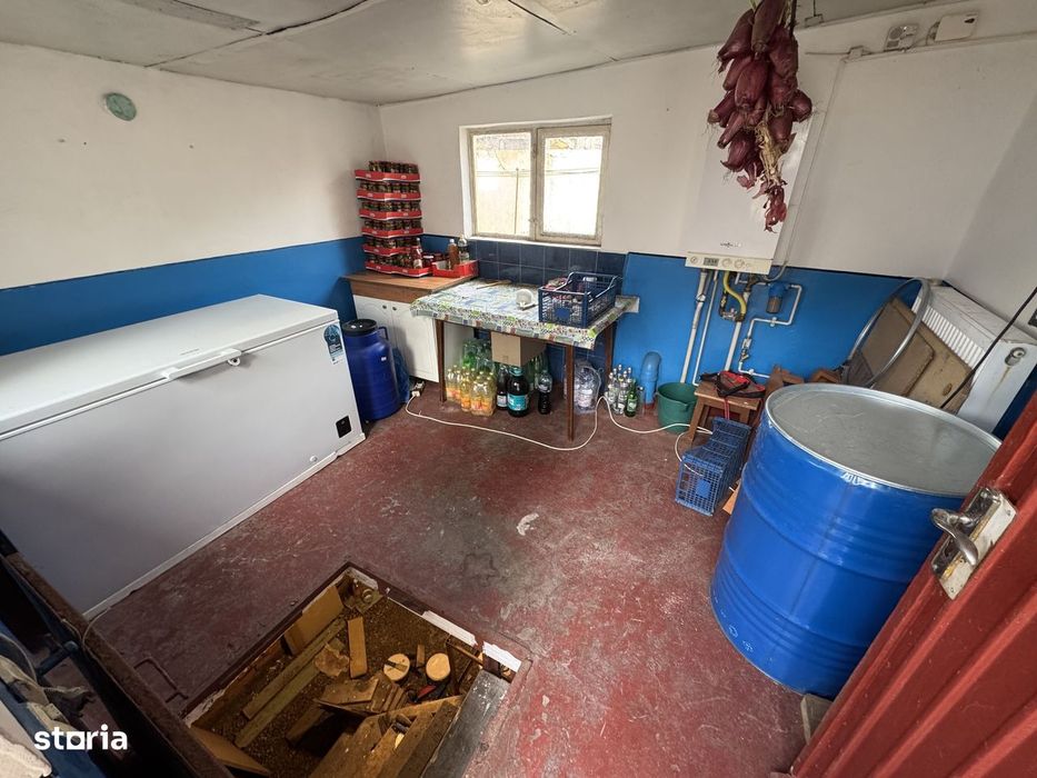 Casă 120 mp + casă 49 mp, teren 640 mp, deschidere 15 ml, Calea Dobrog