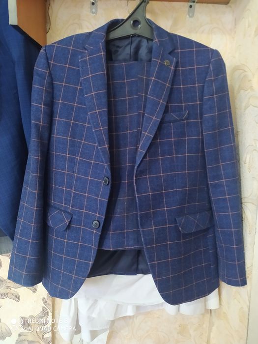 Школьный костюм.