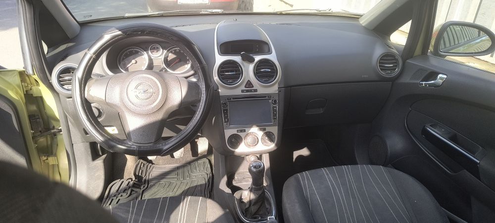 Opel Corsa 12 benzinâ
