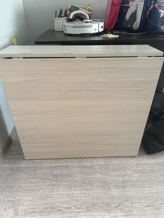 Стол продам за 5000 тг.