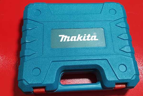 Дрель шуруповерт Makita