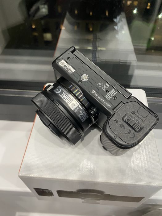 Продам Sony ZV-E10 как новый