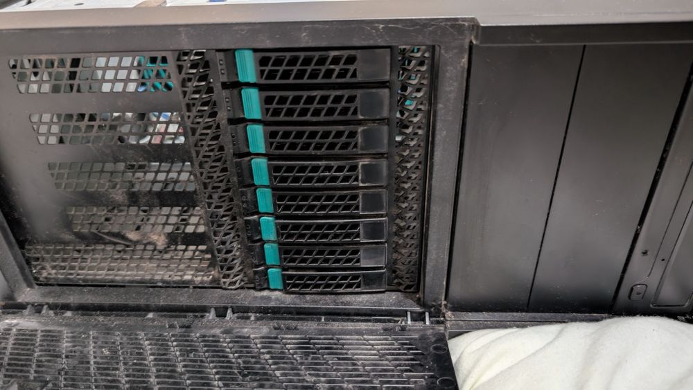 Сървър компютър Intel xeon 128GB RAM