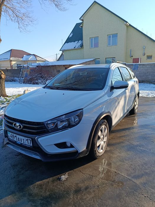 Лада Веста кросс 1.8