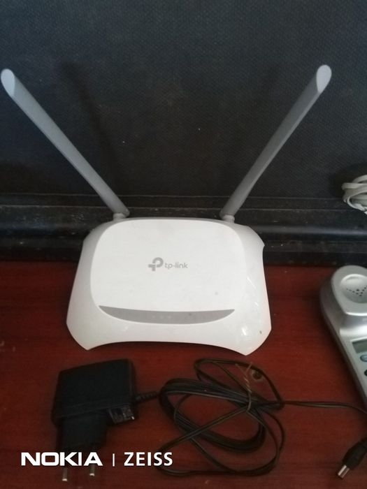 Telefon fix + router wireless