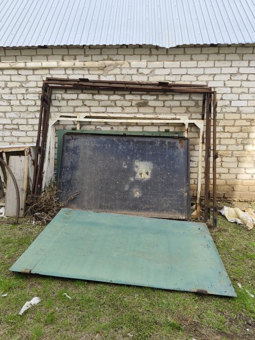 Продам ворота металл гараж