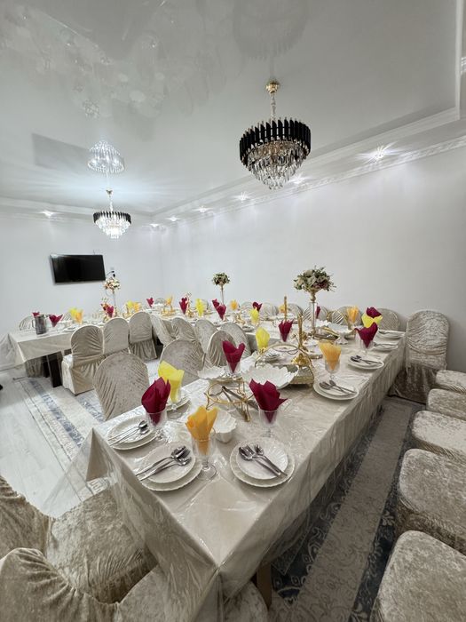 Стол стулья посуда в аренду