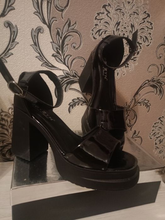 Туфли на платформе