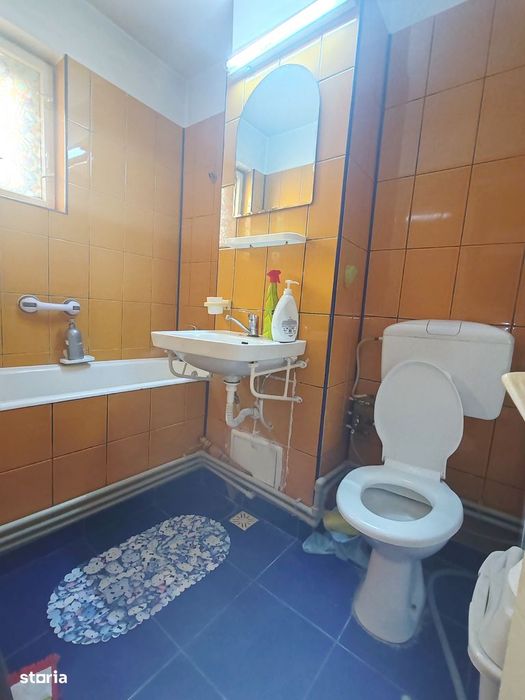Apartament 3 camere Razboieni, etaj 3/4, confort 1, centrala termica