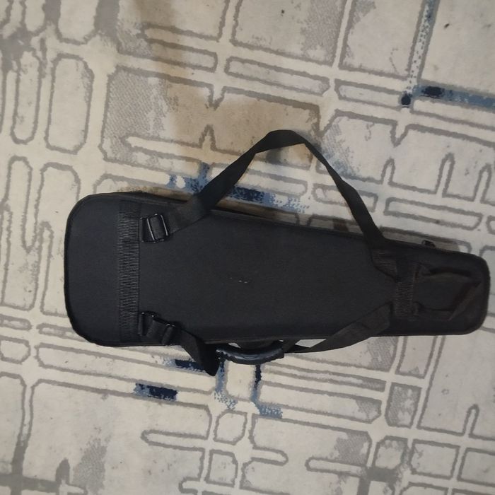 Скрипка 1/4 в отличном состоянии