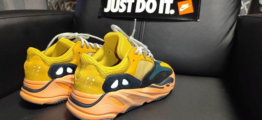 Adidas Yeezy Boost 700,номер 38