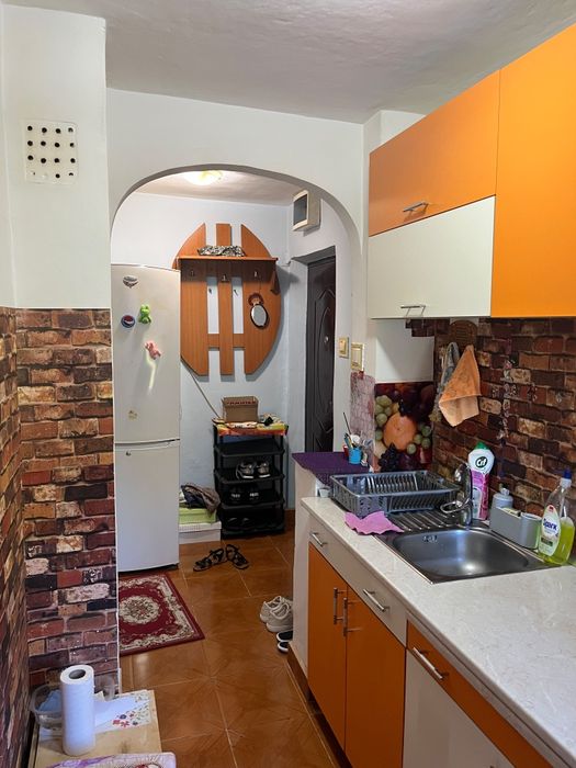 Vând apartament 2 camere