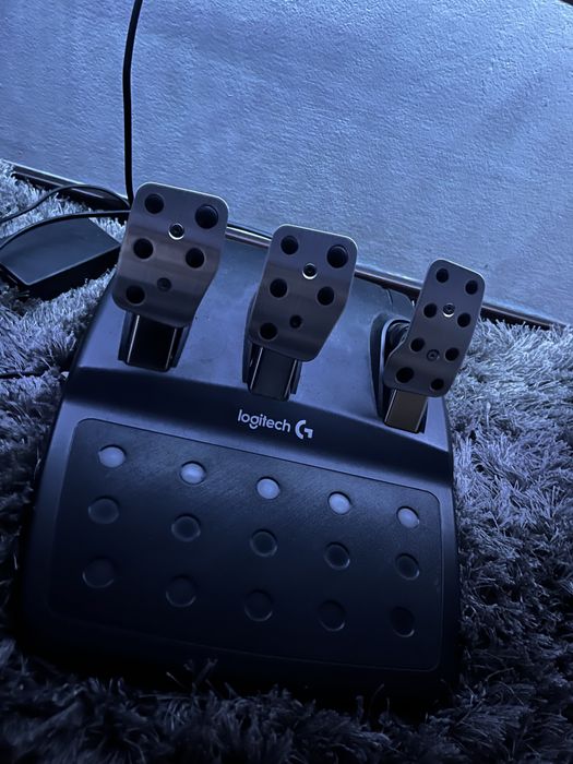 volan logitech g29 cu schimbator