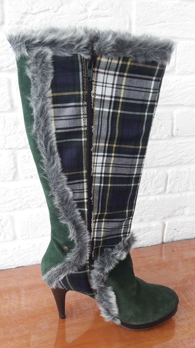 Сделай акцент на ярких сапожках