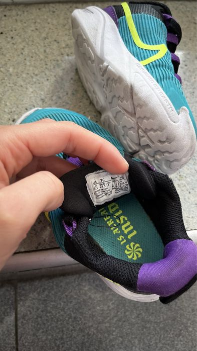 Маратонки nike 23 номер