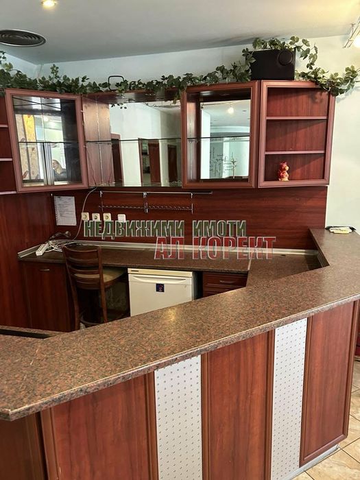 Заведение в Варна-Цветен площ 120кв. м.  цена 185000 евро