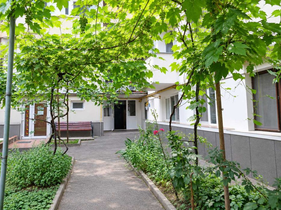 Apartament 2 camere de vânzare – Centru, Drăgășani | 50 mp | Centrală proprie