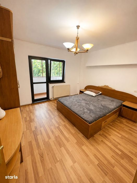 Apartament 3 camere, 2 băi, centrală termica