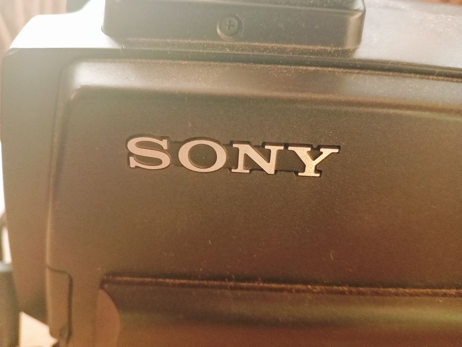 Продаётся видеокамера sony