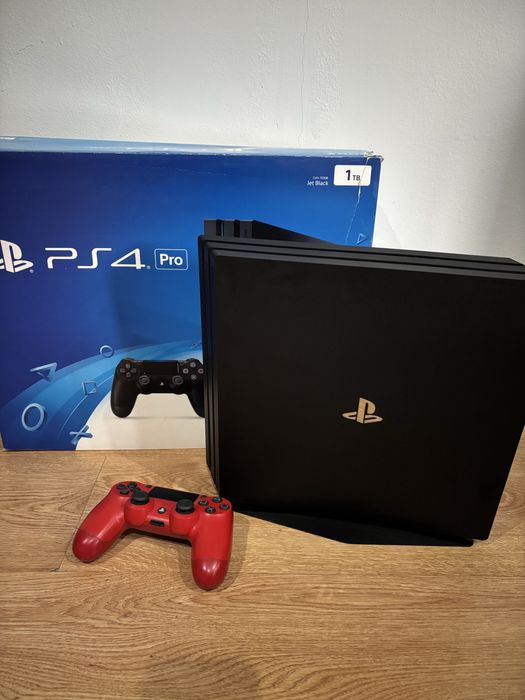 Продавам ps4 pro