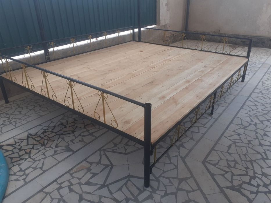 ТАПЧАН САТЫЛАДЫ  калын темирден исленген полы менен  таза