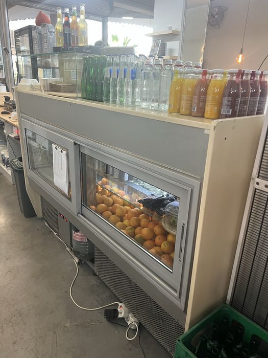 Хладилна витрина самообслужване