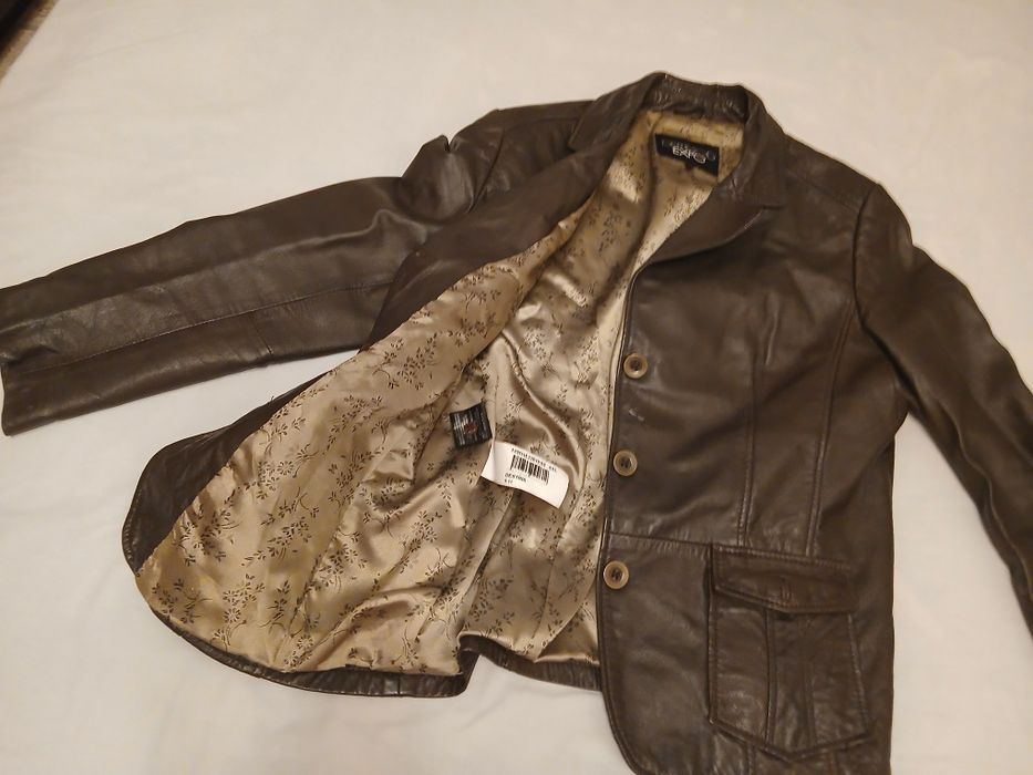 Куртка кожаная, женская