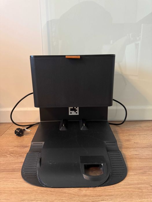 iRobot Roomba Combo j7+ — робот прахосмукачка с моп, Clean Base, филтри и аксесоари