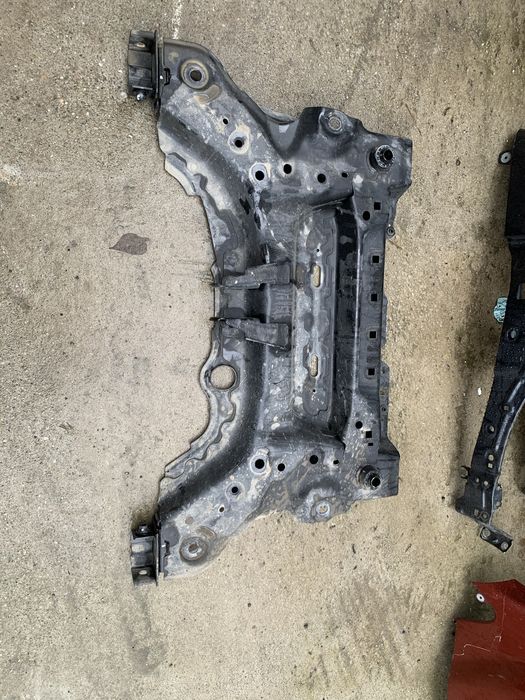Cadru motor Renault Megane 4/Jug motor Renault Megane 4 an 2016/2023