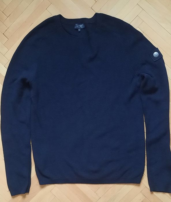Pulover Armani Jeans mărime S - M deosebit