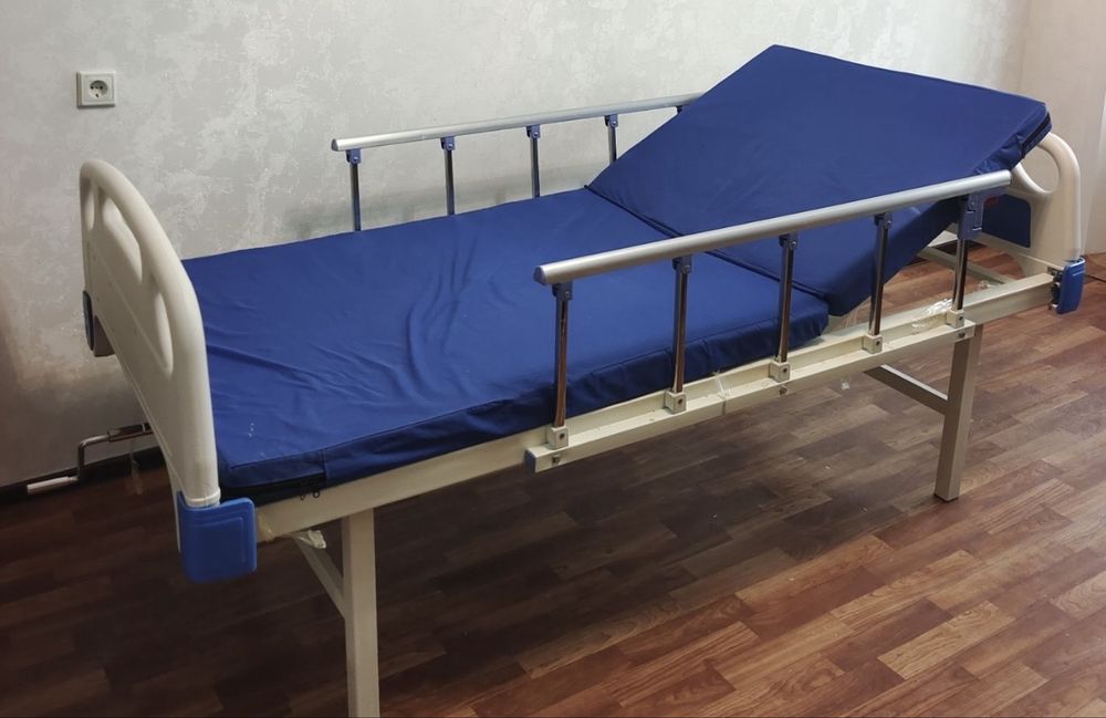 Кровать медицинский