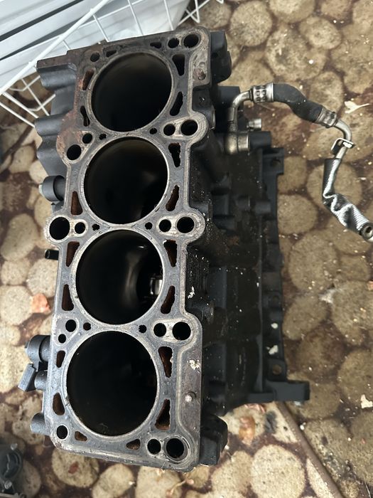 Цилиндров блок 2.0 tfsi audi a4